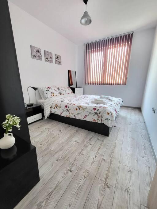 Modern & Bright 1Bd Apartment Near Main Square Plovdiv Exteriér fotografie